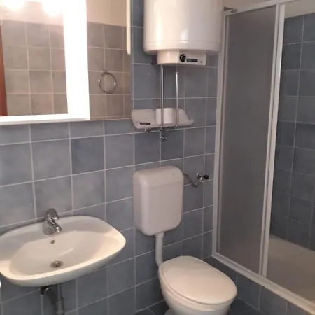 Appartement 8 Makarska